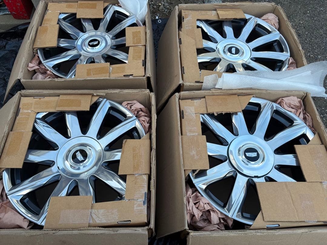 キャデラック エスカレード プラチナム 純正 22インチ アルミホイール 4本