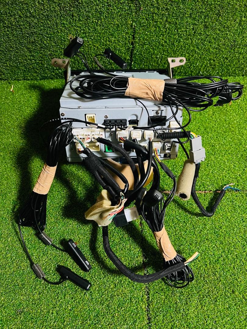 TOYOTA カーナビ タッチスクリーン NSZT-W68T 2022年地図