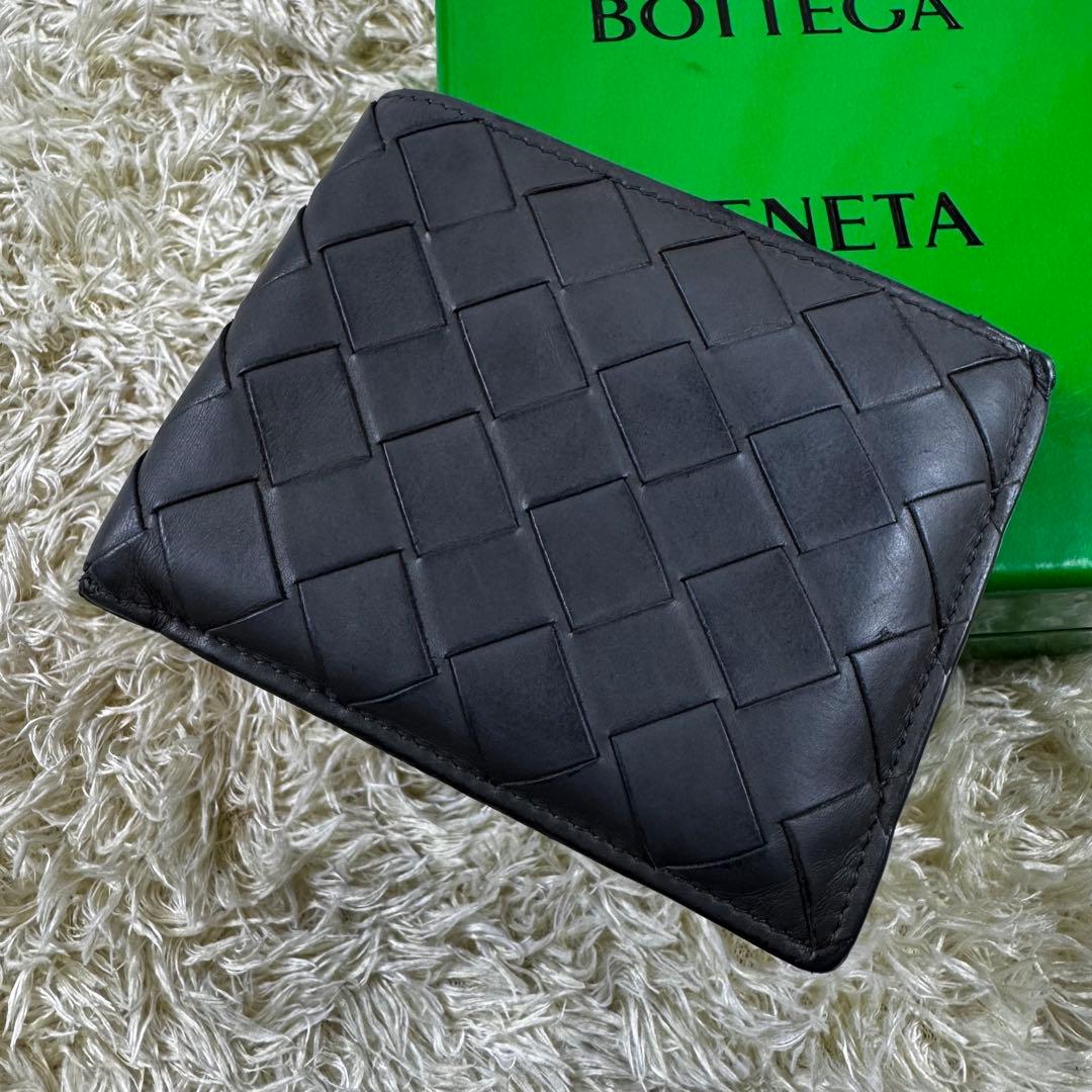 大人気✨ボッテガヴェネタ　二つ折り財布　マキシイントレ　グレー　札入れ