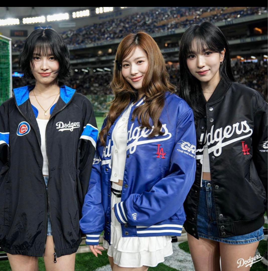 【新品未使用】MLB ドジャースGR8 バーシティジャケット Sサイズ　ブラック