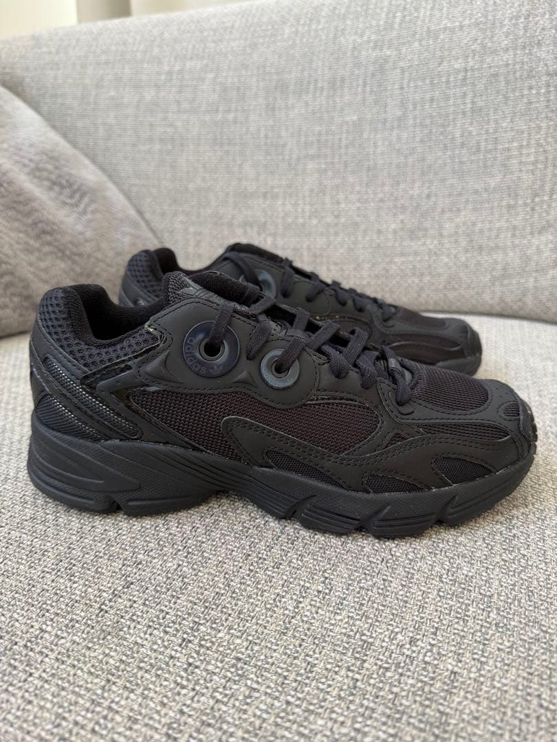 【新品】adidas ASTIR W アディダス アスターW 23.5cm