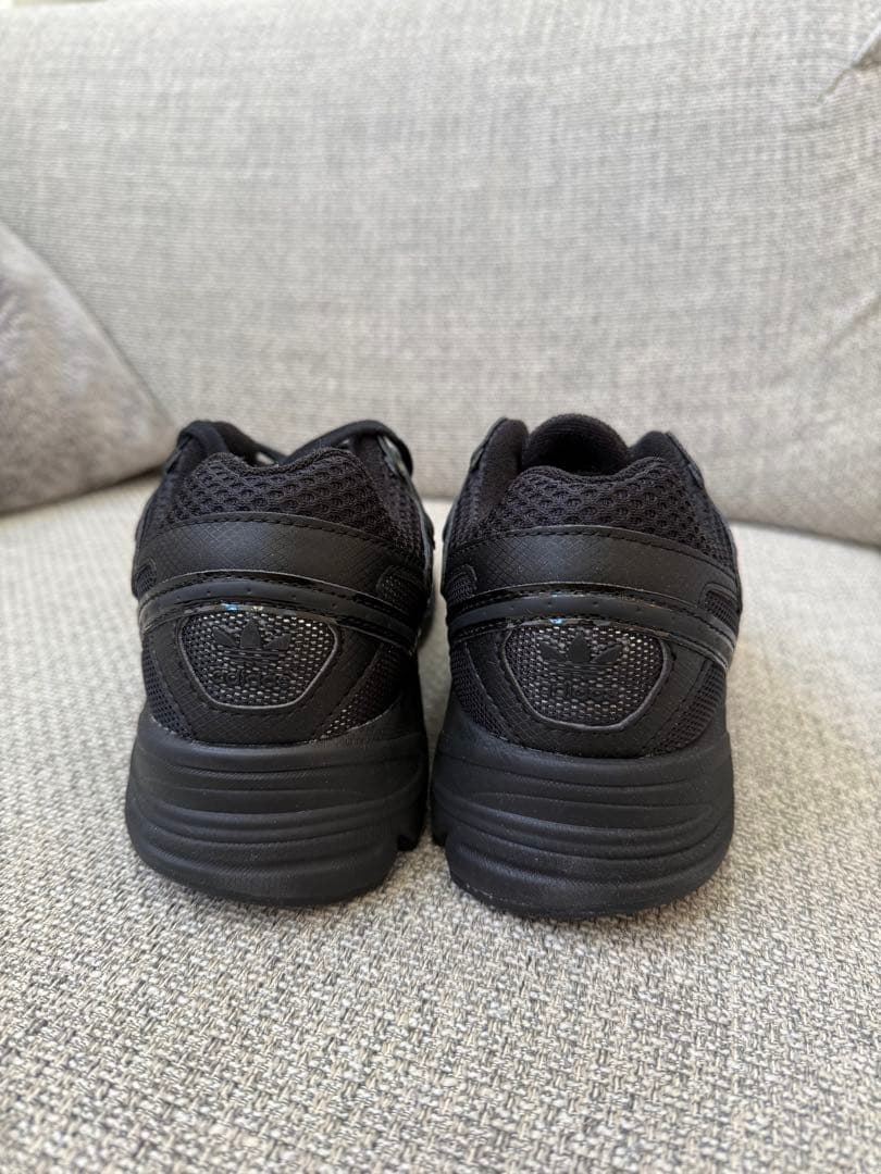 【新品】adidas ASTIR W アディダス アスターW 23.5cm