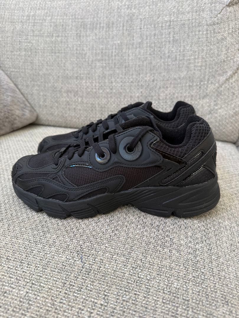 【新品】adidas ASTIR W アディダス アスターW 23.5cm