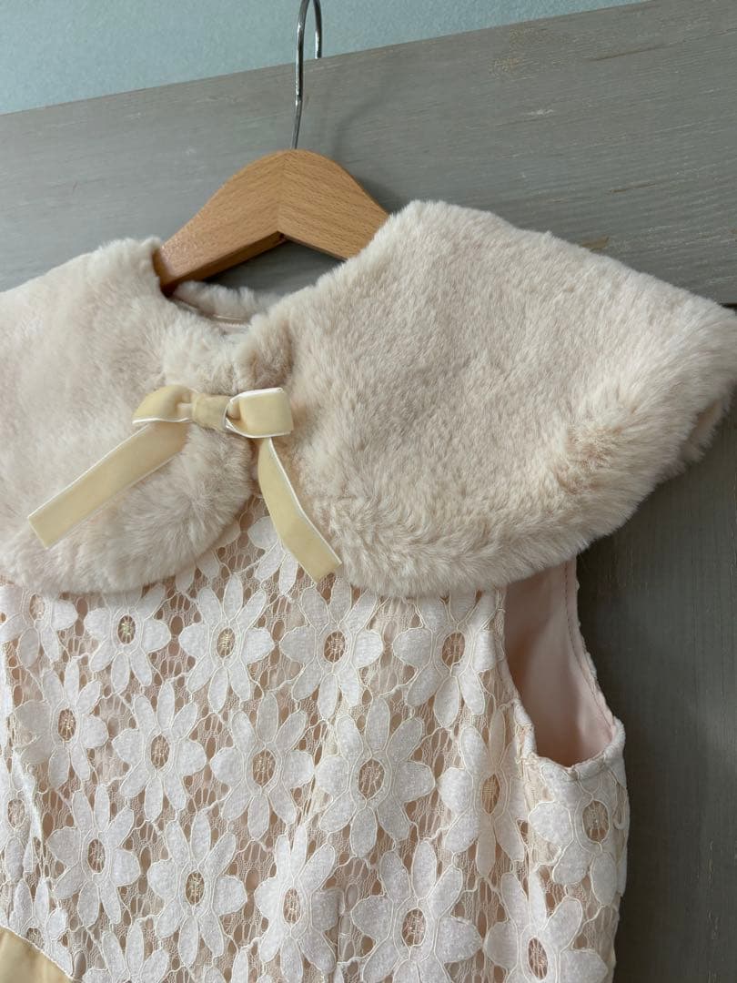 花柄レースドレス クリーム色 ノースリーブ