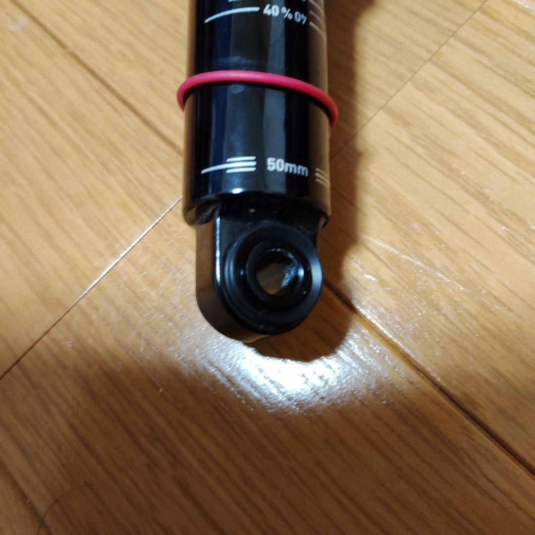Rockshox deluxe select トラニオン 180x50 mm