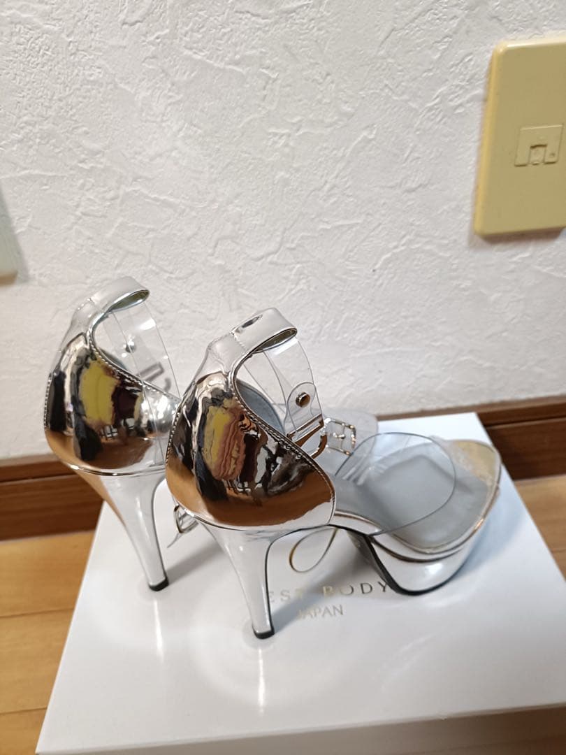 【BBJ公式】ベストボディジャパン 公式ヒール シルバー 23.5cm