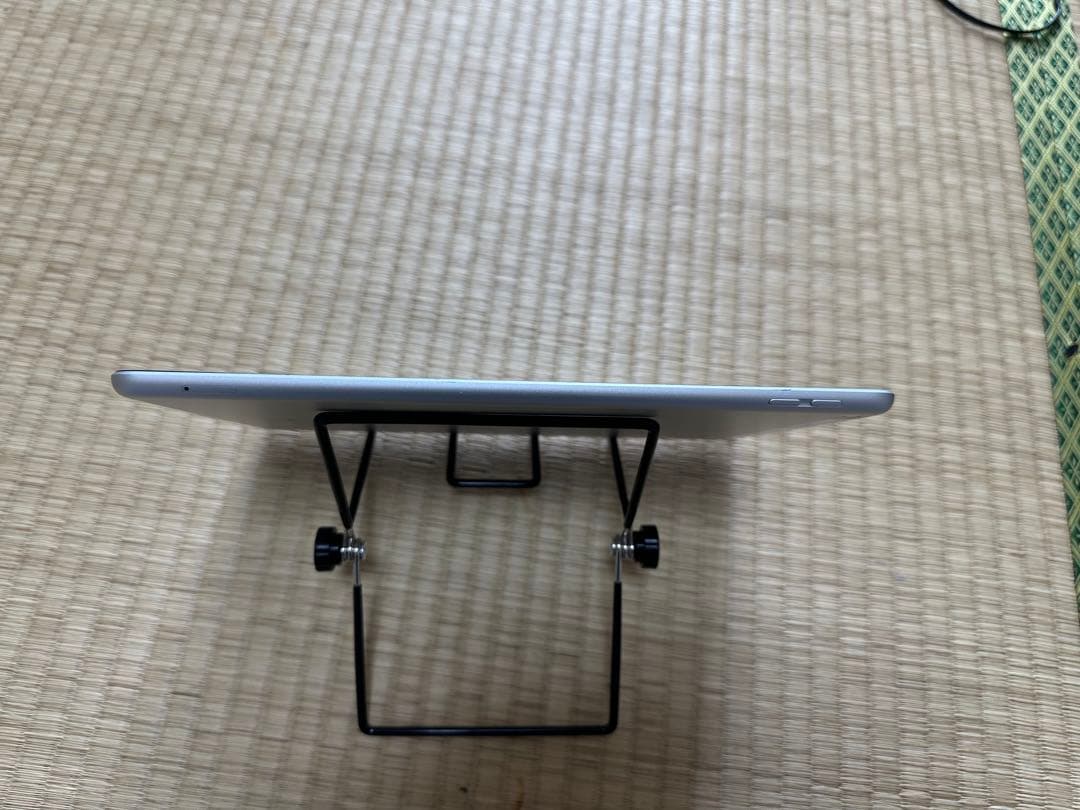 Apple iPad 第9世代 64GB シルバー　ジャンク