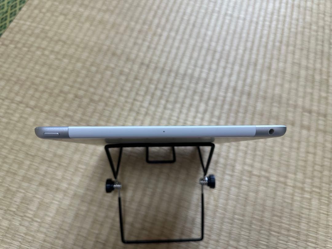 Apple iPad 第9世代 64GB シルバー　ジャンク
