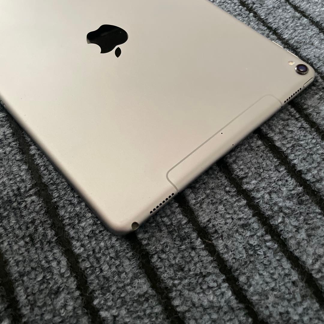 213 iPad Pro10.5 64GB SIMフリー　グレイ
