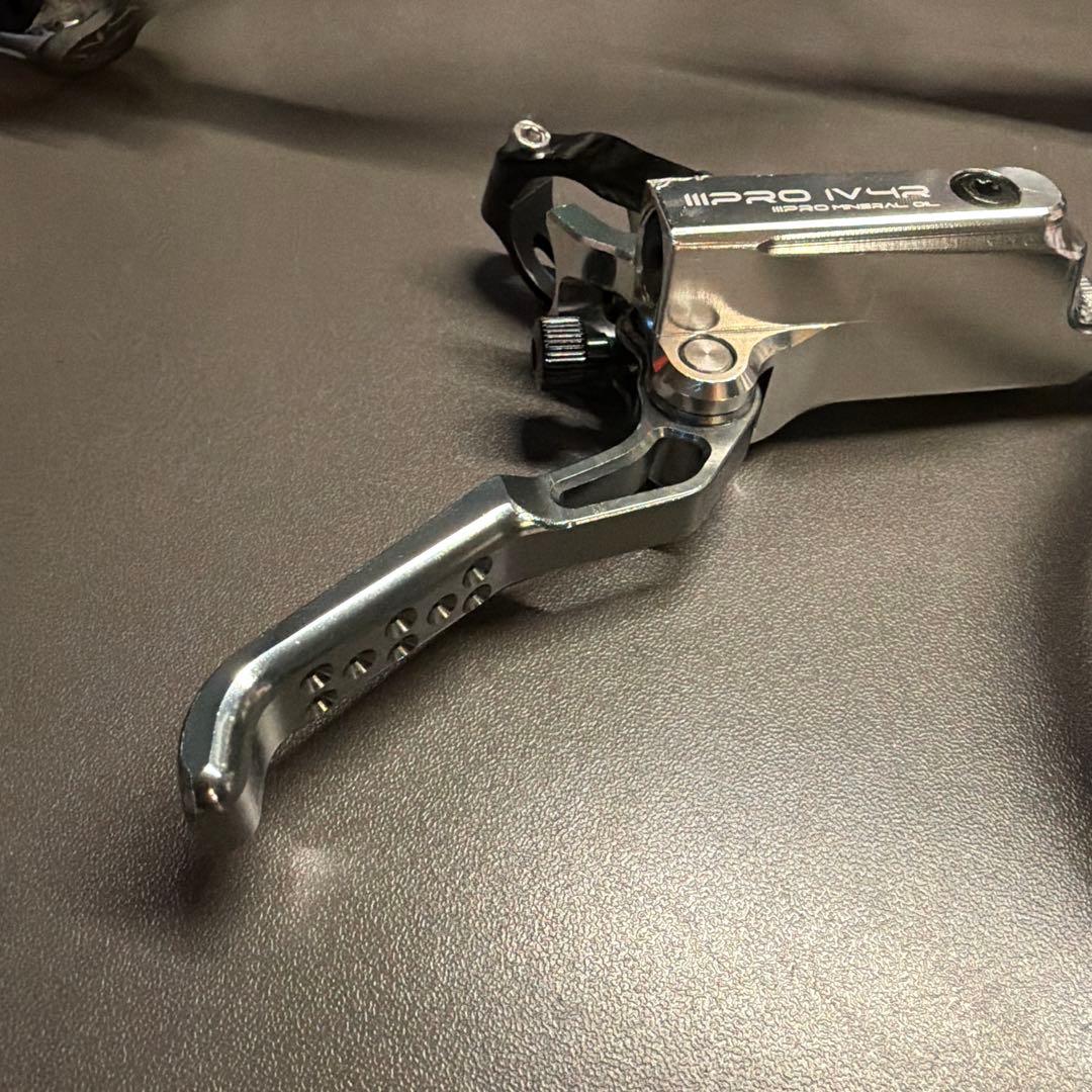 PRO IV4 ディスクブレーキ アルミ削り出し