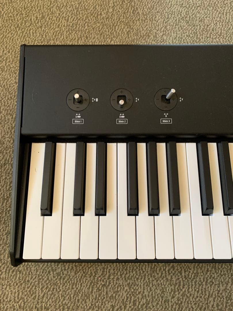 スパイクstudiologic 88キー MIDIキーボード譜面台付