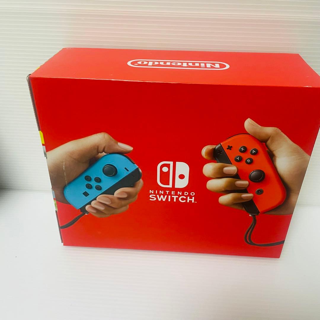 NintendoSwitch 本体　ブルー/レッド