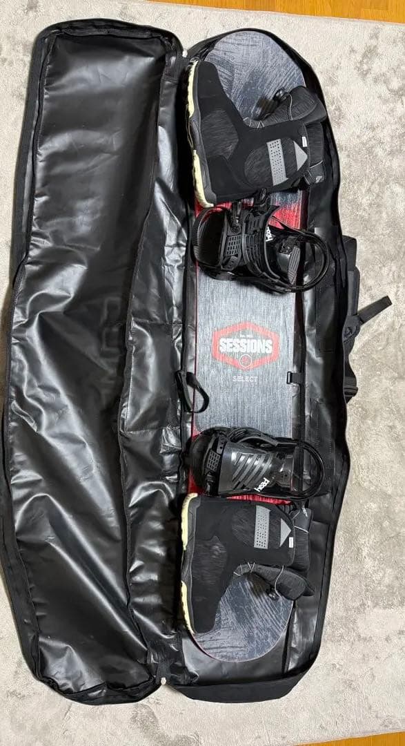 スノーボード　板/バック/グローブ/ゴーグル/ブーツ　などセット