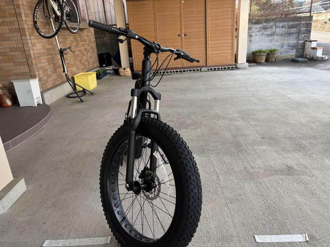 ファットバイク ブラック　未使用