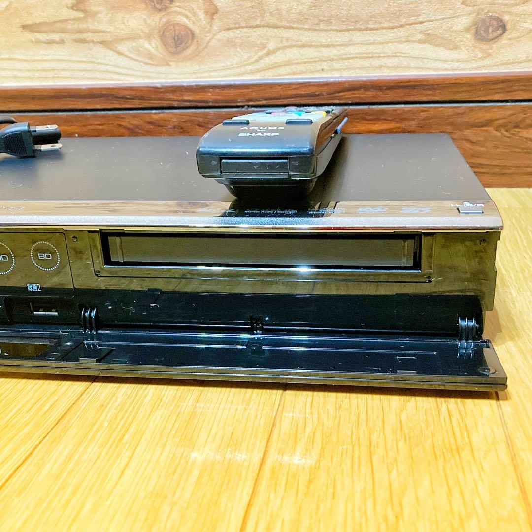 SHARP シャープ　ブルーレイ レコーダー HDD 500GB 2チューナー