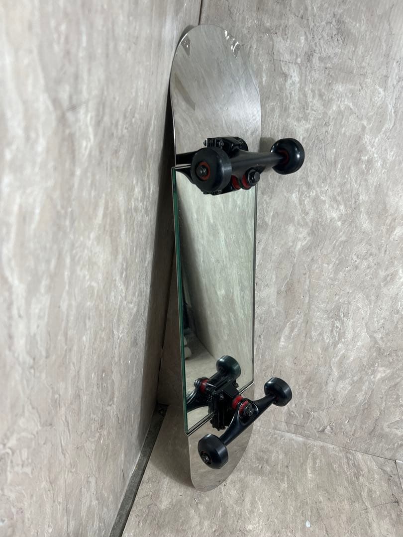 希少品 スケートボード デッキミラー スケボー 鏡 ストリート 壁掛け ミラー