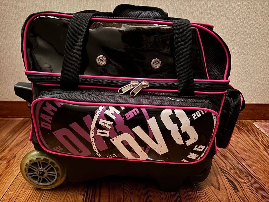 DV8 ボウリング用バッグ ブラック/ピンク ボウリング バッグ 2個入り