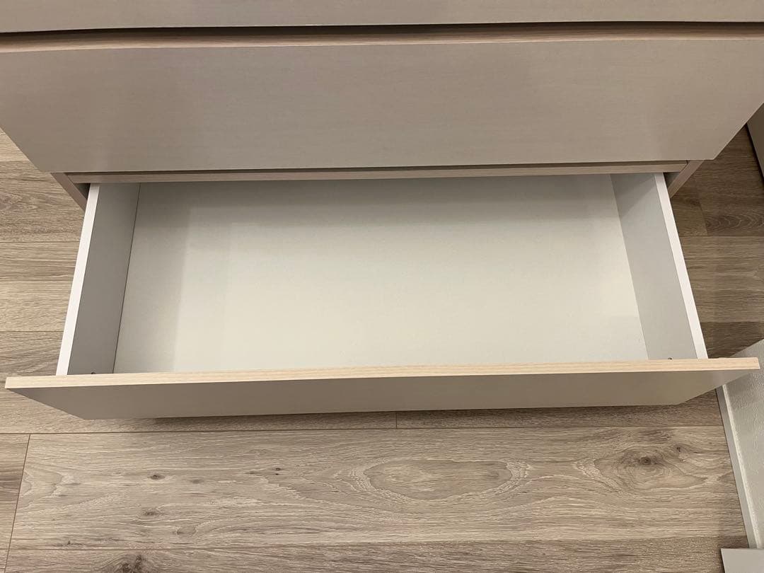 アイリスオーヤマ　ホワイト 5段チェスト