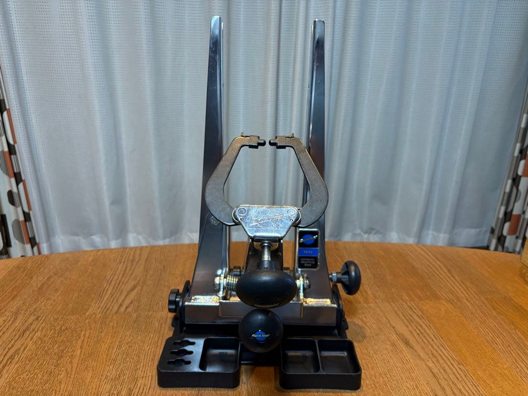 Park Tool TS-2.2 振れ取り台