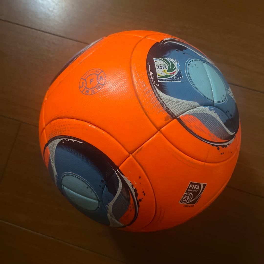 adidas Cafusa サッカーボール サイズ5