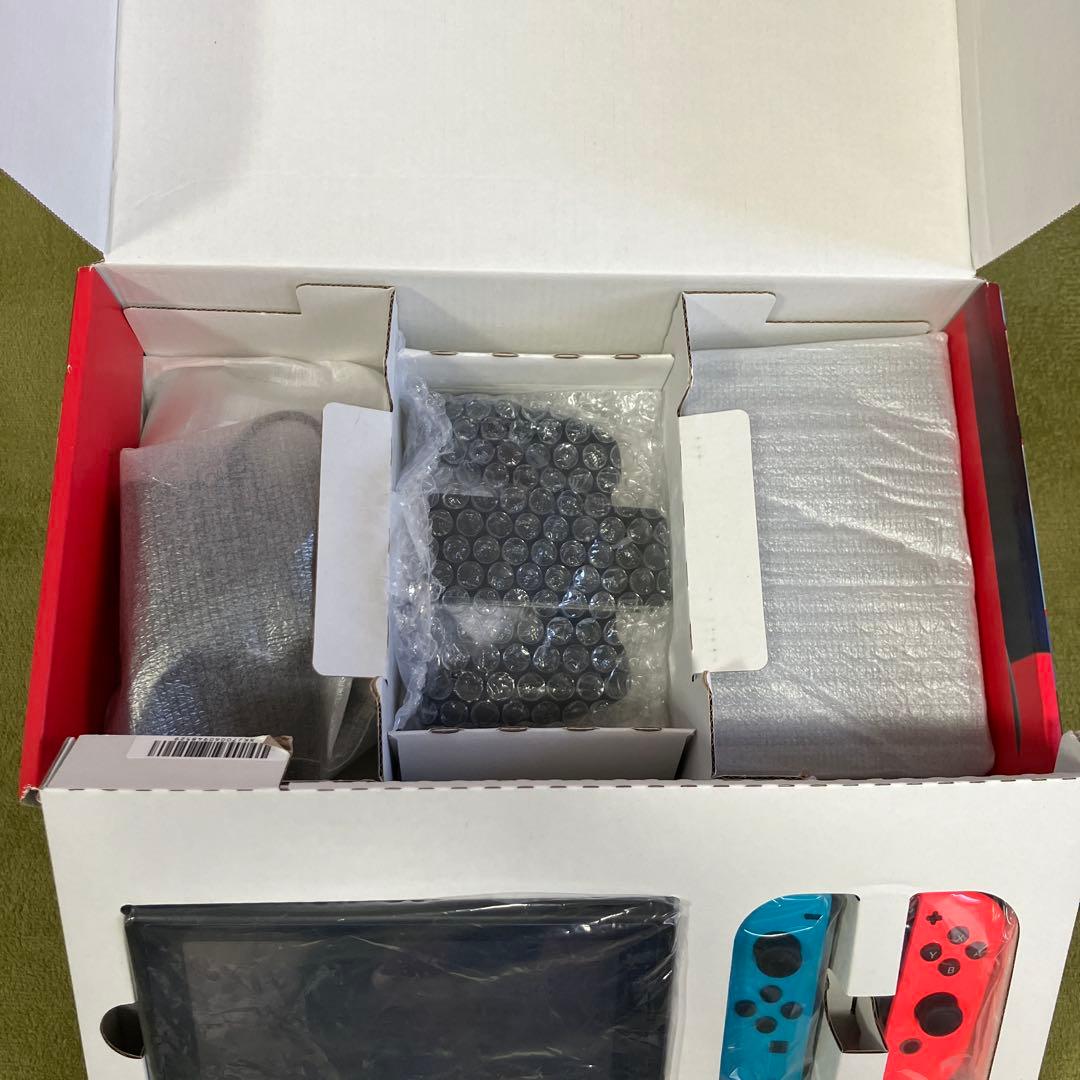 Nintendo Switch ネオンブルー/オレンジ　　付属品付き