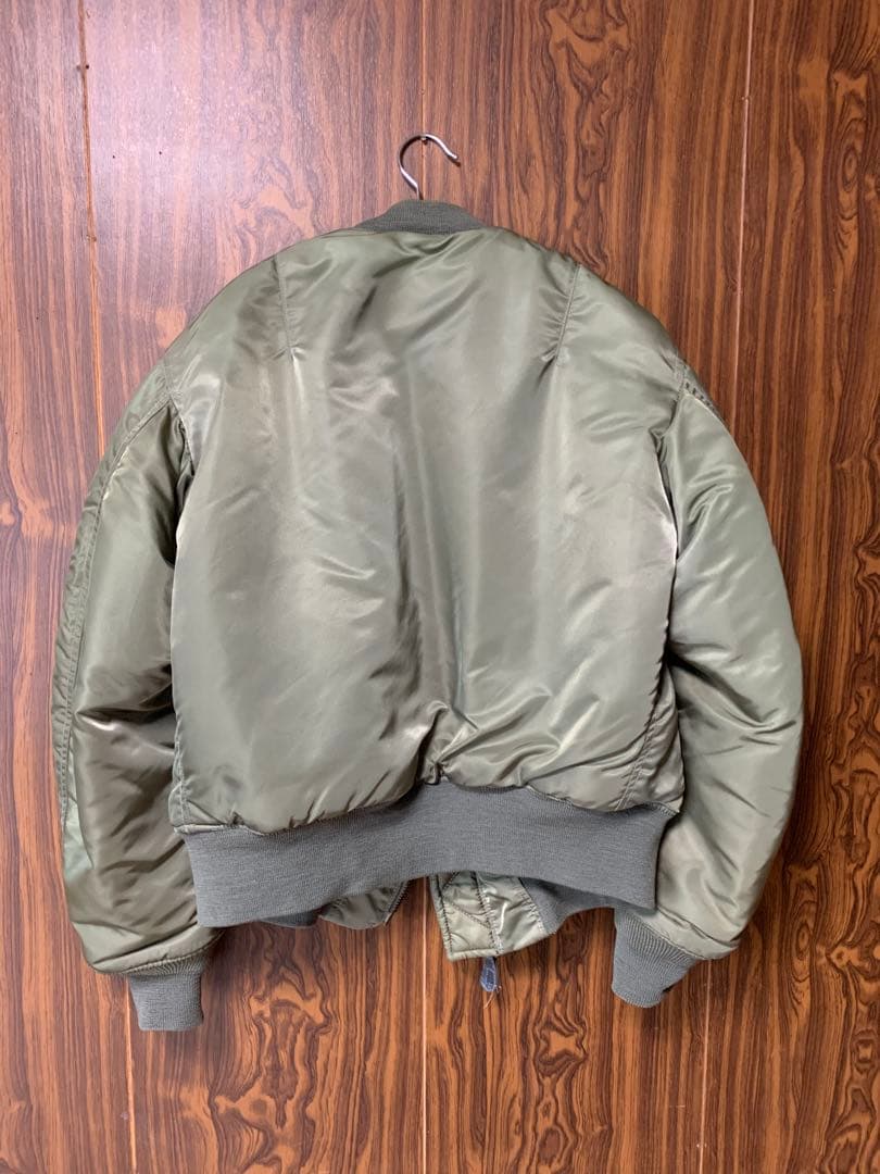 AVIREX MIL-J-8279B 復刻 MA-1フライトジャケット Mサイズ