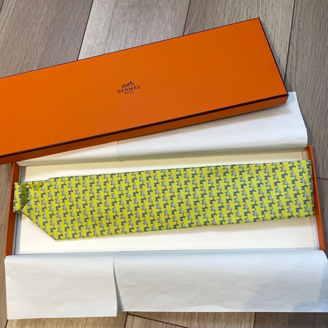 HERMES 犬柄シルクネクタイ