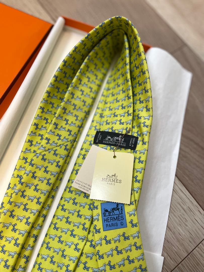 HERMES 犬柄シルクネクタイ