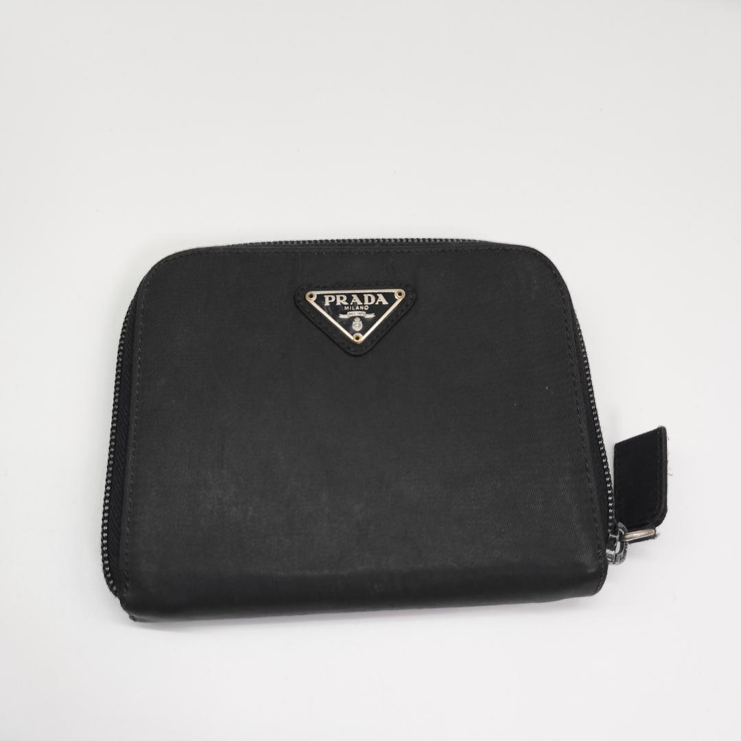 PRADA ブラック二つ折り財布