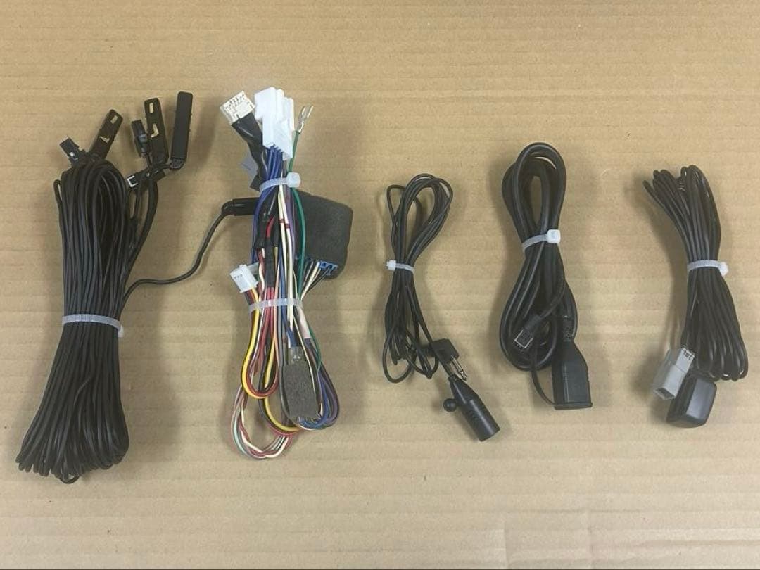 8インチ スズキ純正OP メモリーナビ CN-RZ83ZA MH35S専用パネル