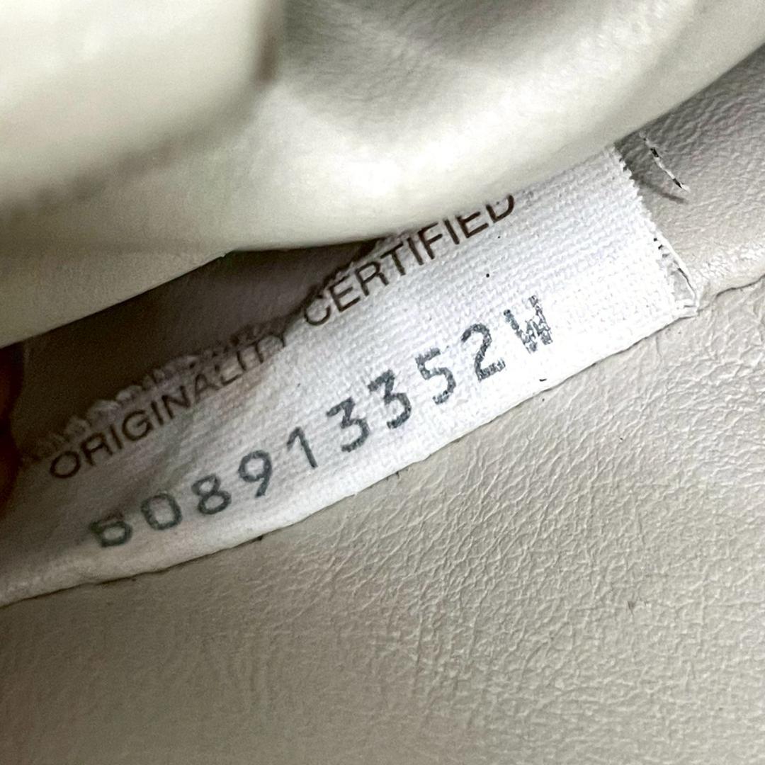 美品　BOTTEGA VENETA　ボッテガ　パイソン　クラッチバック