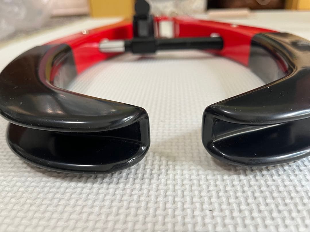 HORNET タイヤロック レッド/ブラック