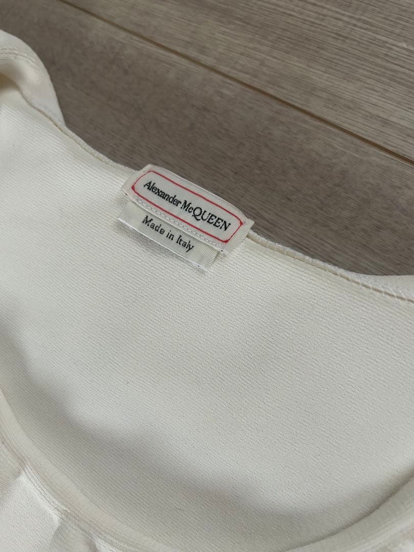 【美品】アレキサンダーマックイーン フリルニット XS ホワイト　イタリア製