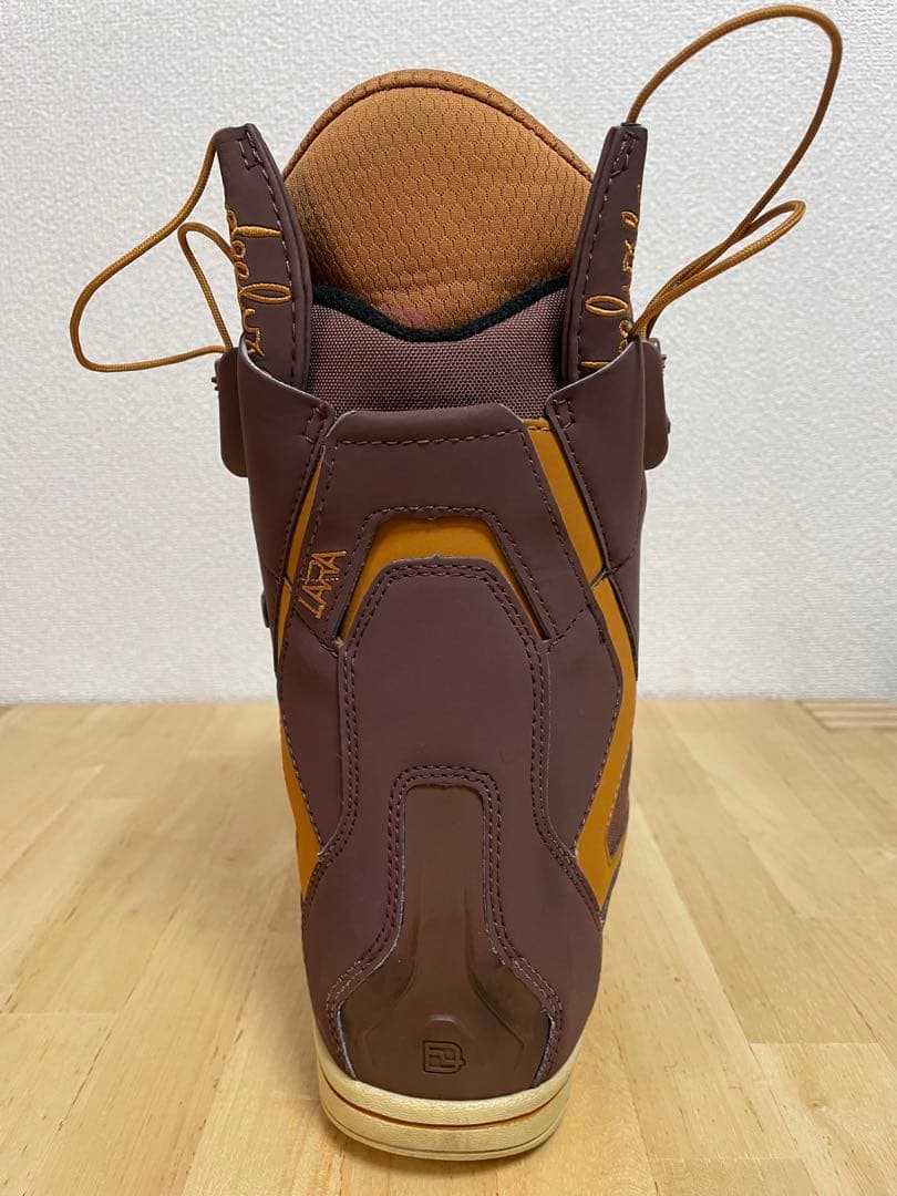 DEELUXE 女性用 スノーボードブーツ ブラウン　23.5