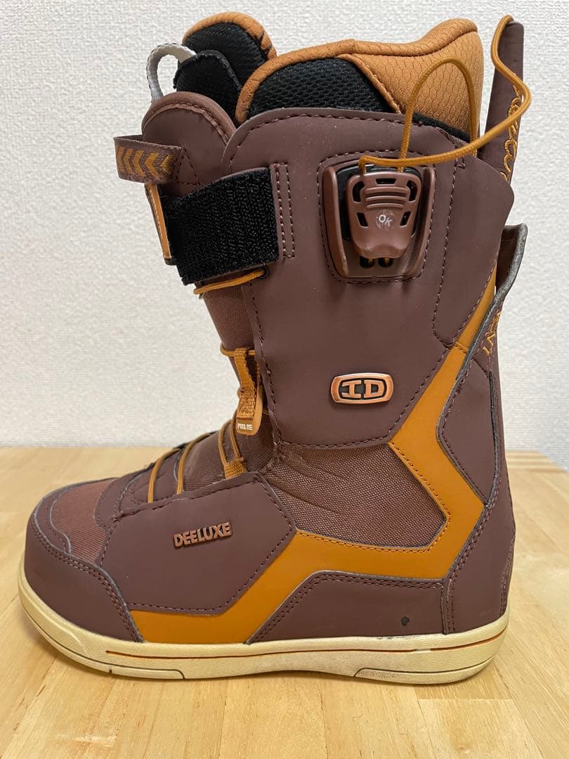 DEELUXE 女性用 スノーボードブーツ ブラウン　23.5