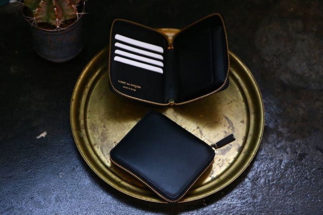 定価約3万円 COMME des GARÇONS Classic Leather