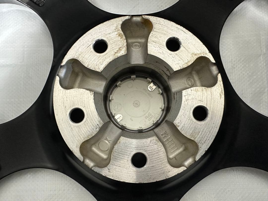 【4本購入必須】アルファロメオジュリエッタ18インチ純正アルミホイール(3/4)