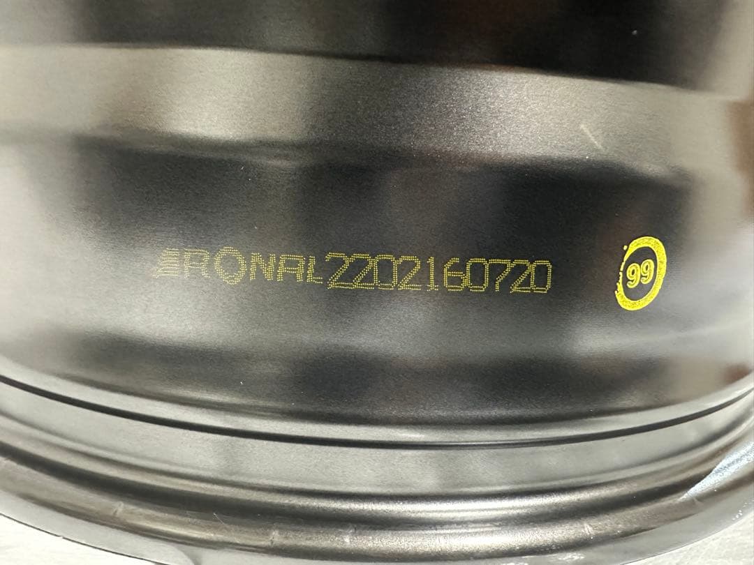 【4本購入必須】アルファロメオジュリエッタ18インチ純正アルミホイール(3/4)