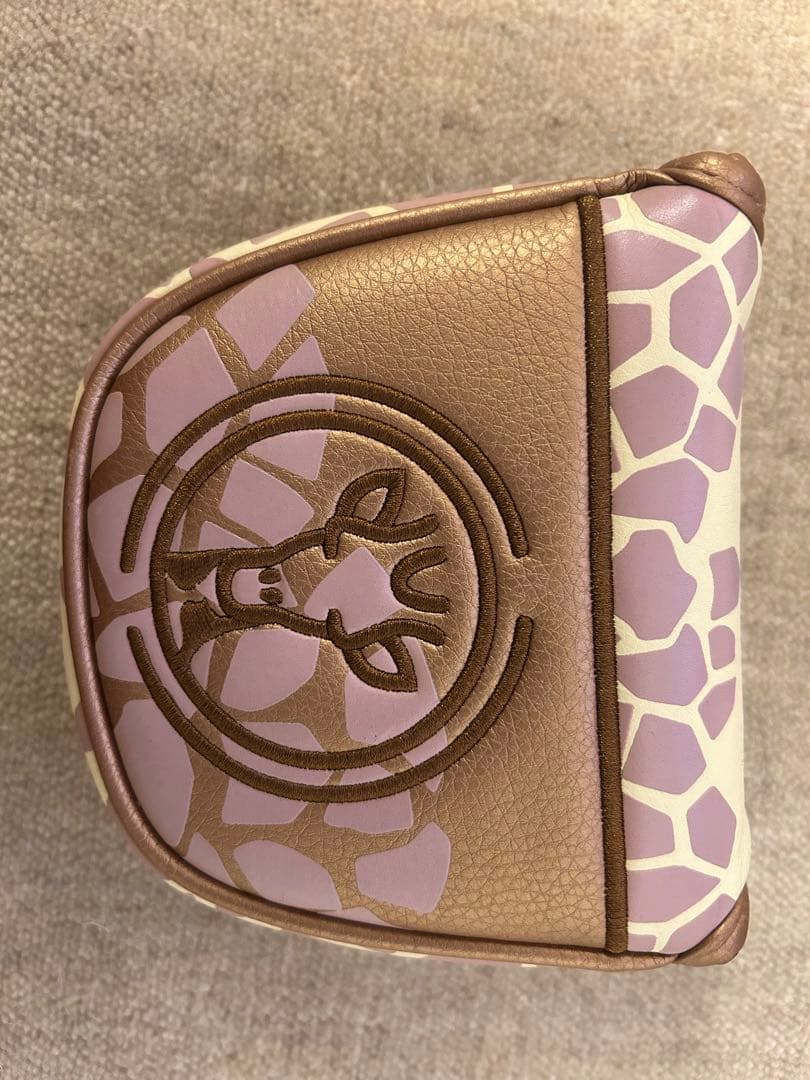 ODYSSEY パター　キリン柄