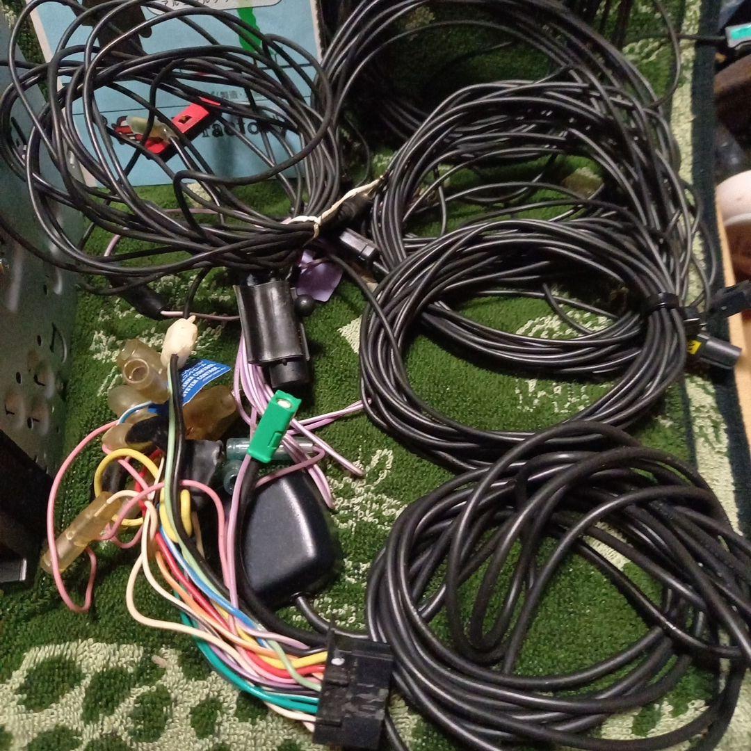 カロッツエリアナビ、フルセグ、Bluetooth　新品フィルム付き