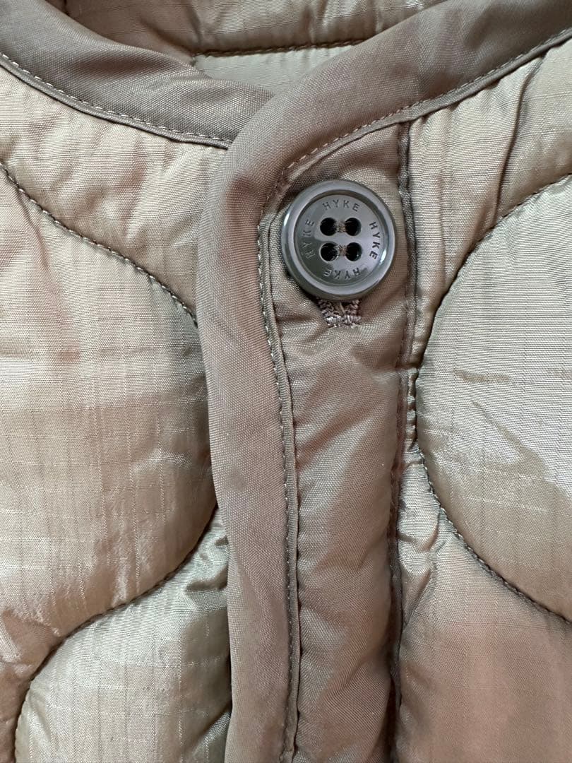 HYKE 美品⭐️ハイクキルティングベストQUILTED CROPPED VEST