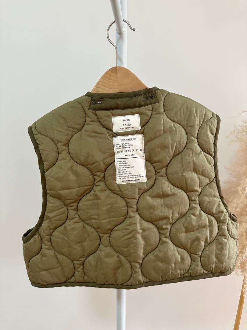 HYKE 美品⭐️ハイクキルティングベストQUILTED CROPPED VEST