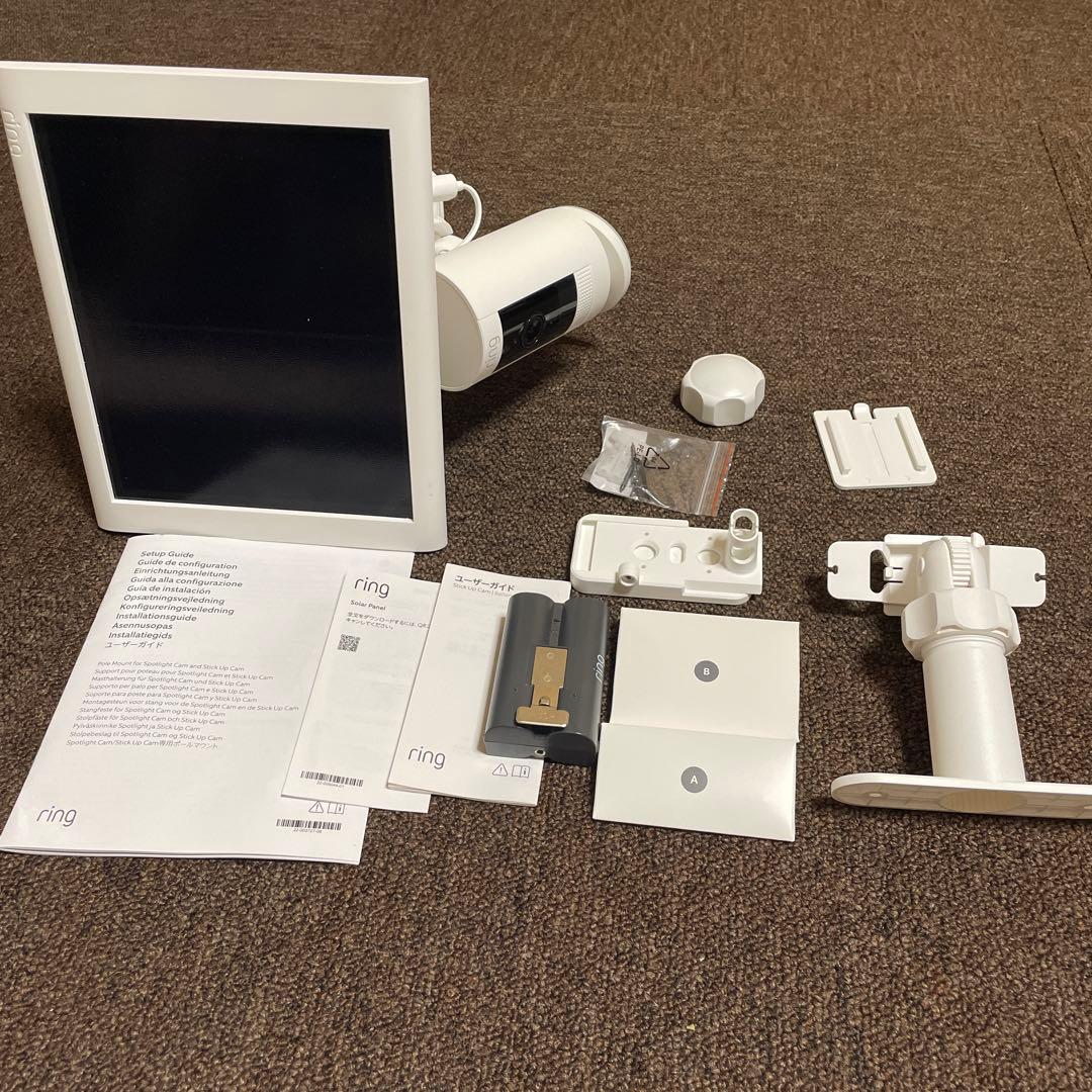 Ring 屋外用センサーライト付セキュリティカメラ+バッテリー+ソーラーパネル