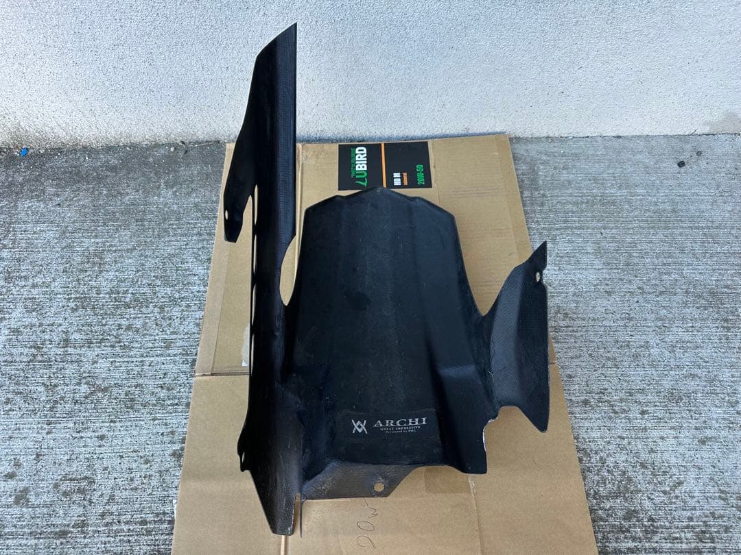 週末限定価格‼︎!ARCHI アーキ カーボンリアフェンダー