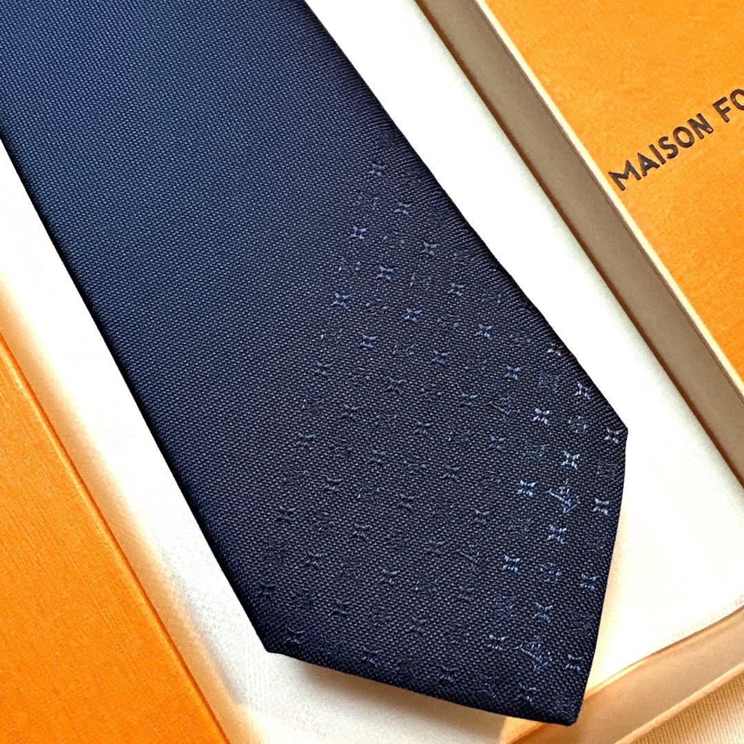 とも出品です。　　ルイ ヴィトン モノグラムグラディエント 新品 未使用