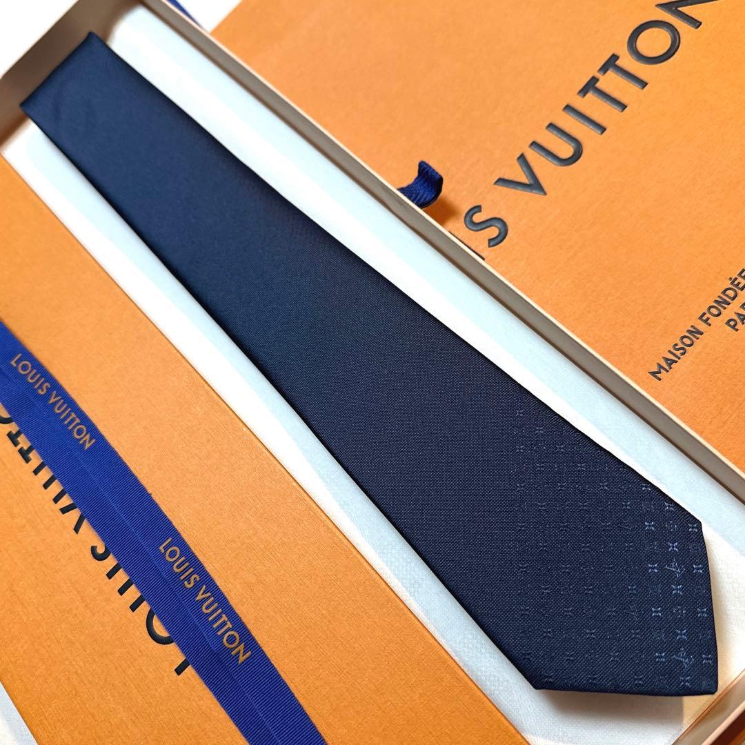 とも出品です。　　ルイ ヴィトン モノグラムグラディエント 新品 未使用