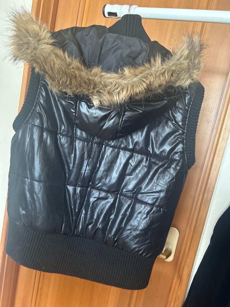 え*ュ様 期間限定お値下げ　平成　ファー付き ダウン ベスト 重ね着風 Y2K