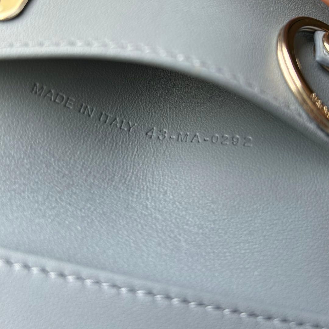 Christian dior カナージュラムスキン ディオール　キーケース