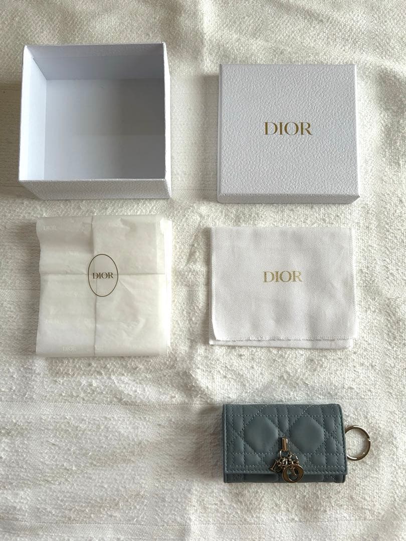 Christian dior カナージュラムスキン ディオール　キーケース