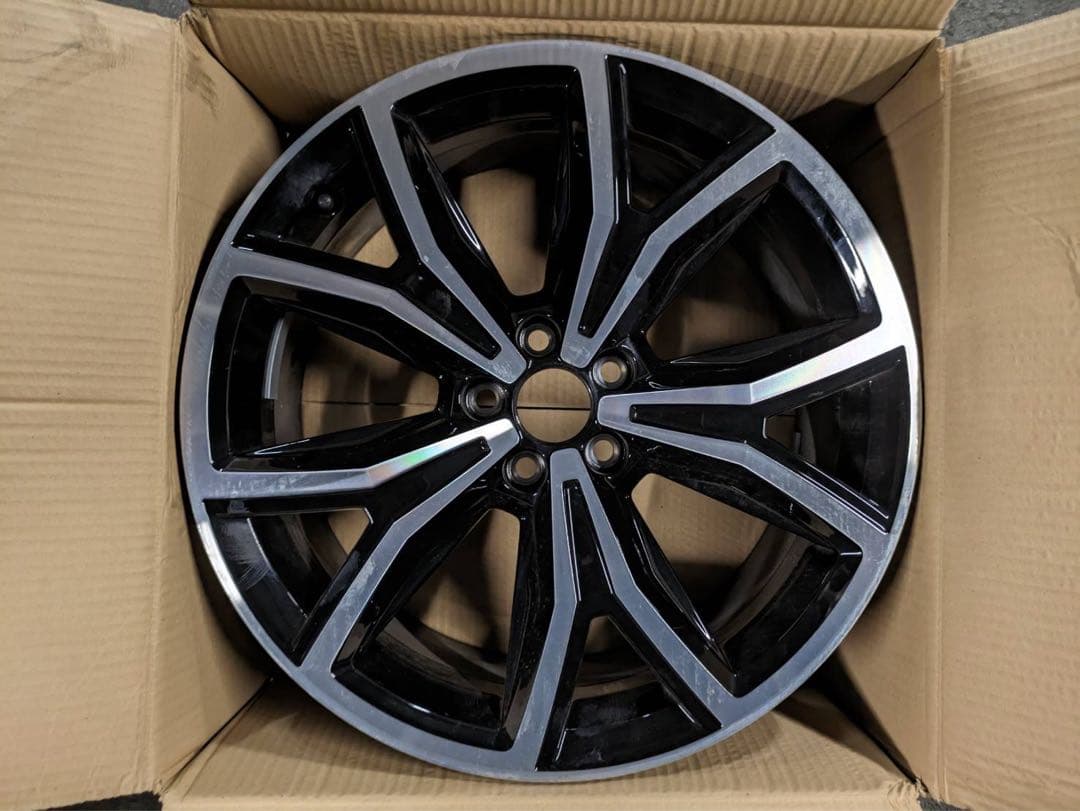 Ｔクロスの純正ホイール